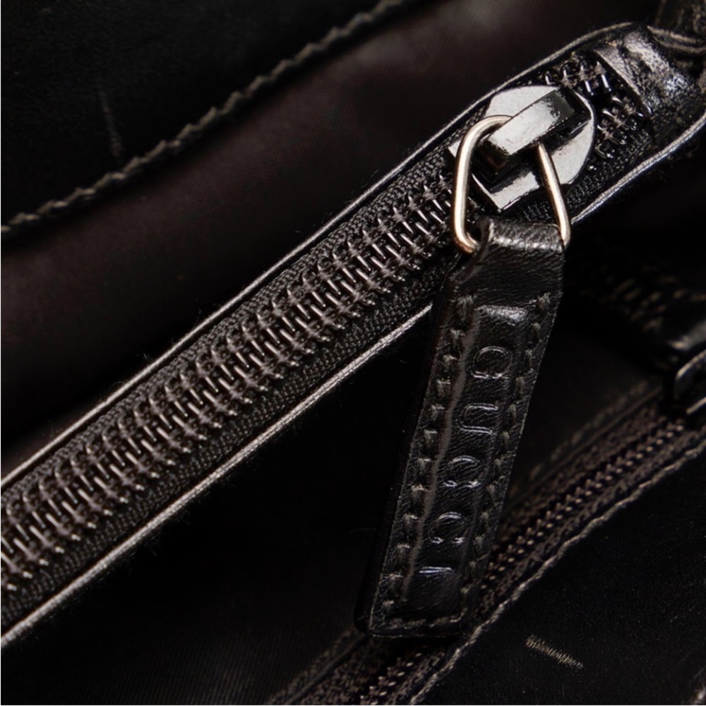 Gucci Nylon black bag with Gunmetal Silver handles 002-1025 200682 - Picture 6 of 16